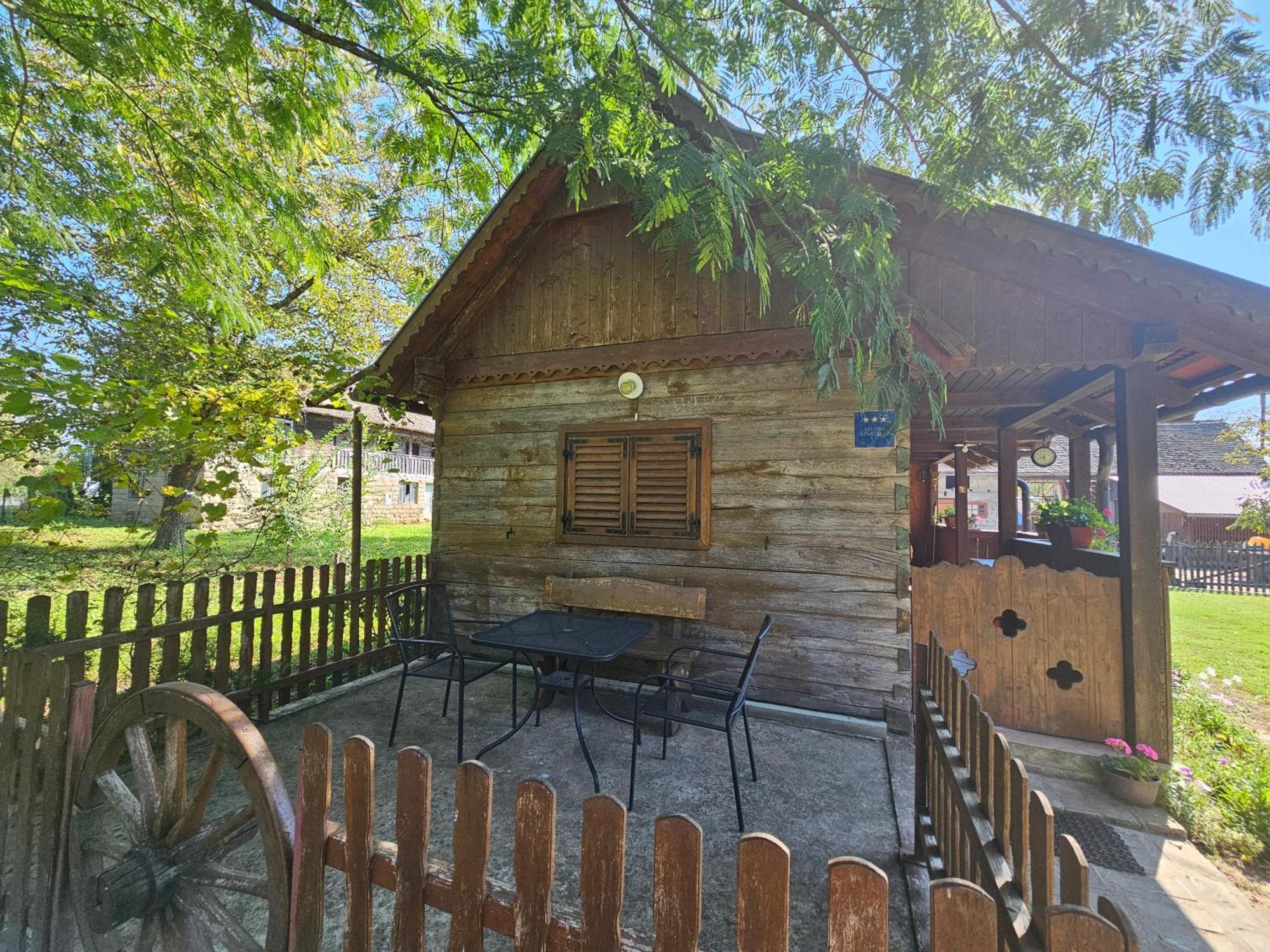 Apartments Kuvarna Čigoč Eksteriør billede